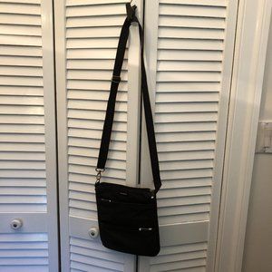 Frommers by Lug side travel pouch, men or women's